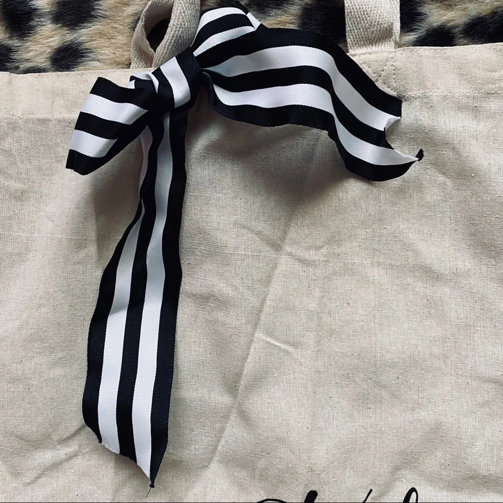 Lightweight tote bag